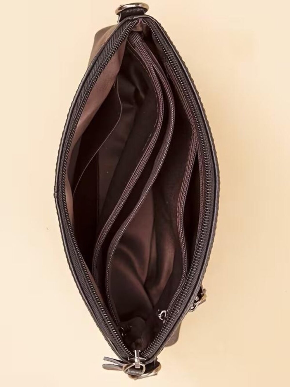 LEATHER BAG In Black - Picture 3 of 5